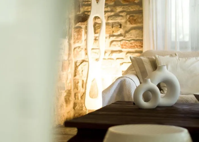 Lithos Private Estate