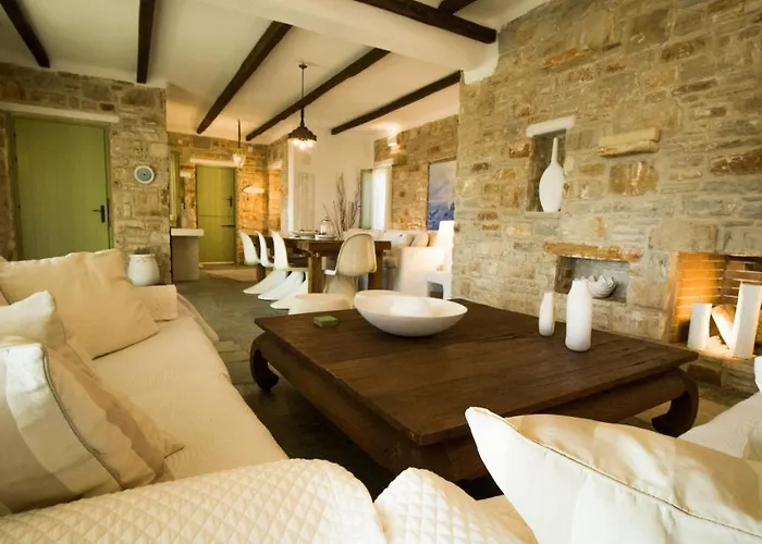 Lithos Private Estate